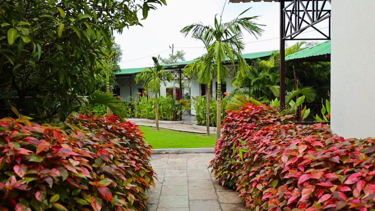 Elitehotels And Resorts Pvt Ltd Alībāg Buitenkant foto