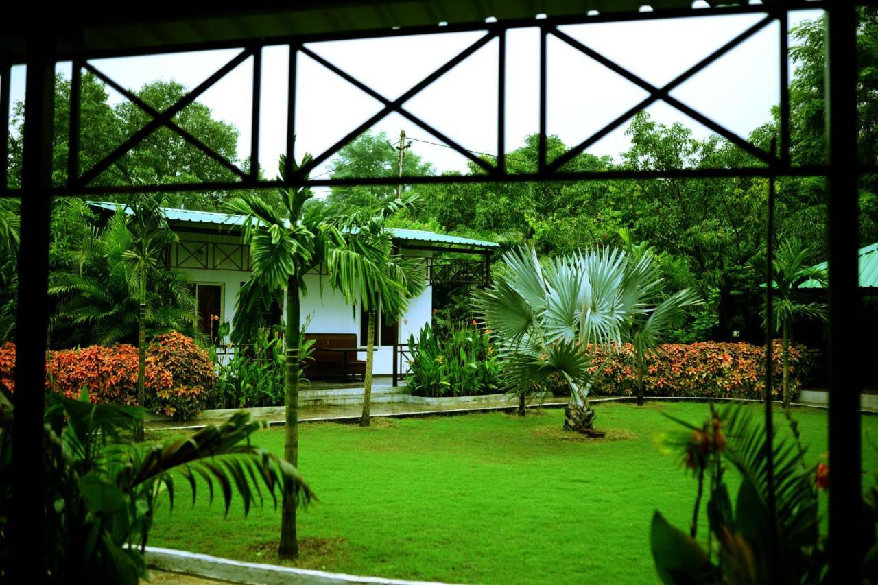 Elitehotels And Resorts Pvt Ltd Alībāg Buitenkant foto