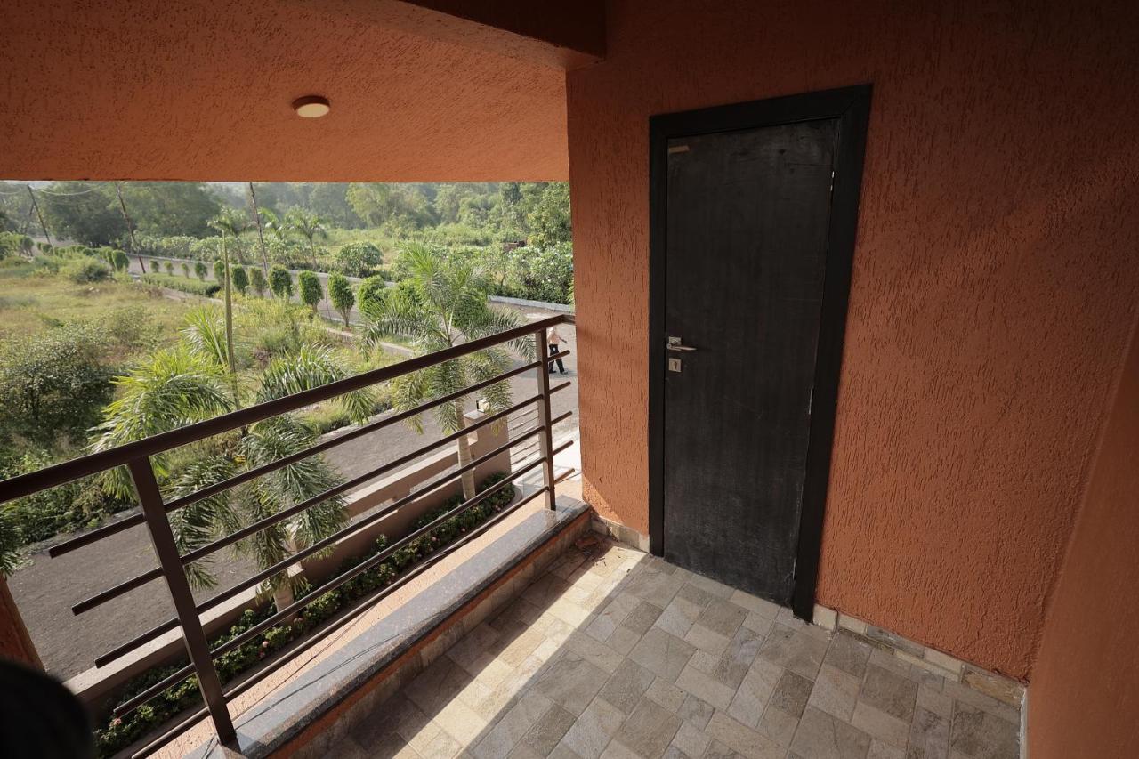 Elitehotels And Resorts Pvt Ltd Alībāg Buitenkant foto